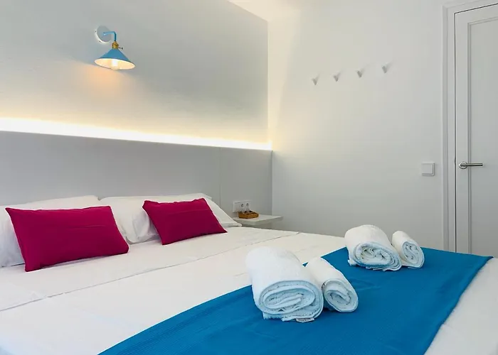 Seafront New Boutique * Λορέτ Ντε Μαρ